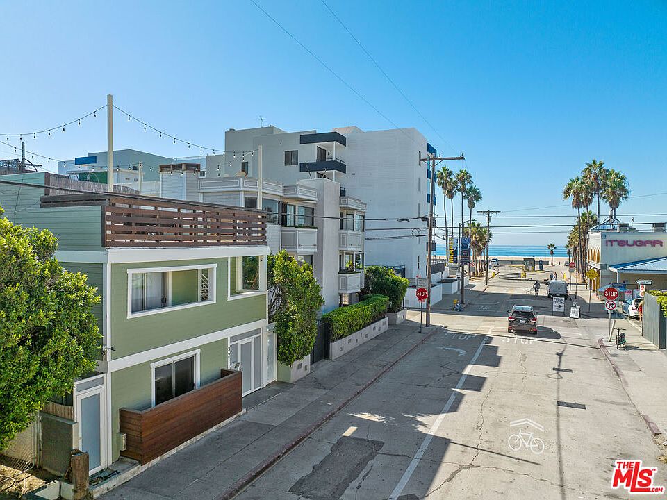 1st image of 32 N Venice Blvd