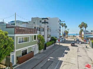 32 N Venice Blvd, Venice, CA 90291