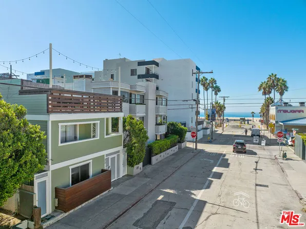 32 N Venice Blvd, Venice, CA 90291
