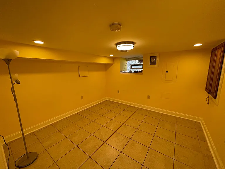 3210 E Baltimore St — Photo 15