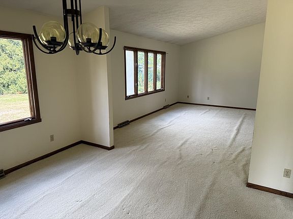 4th image of 2902 Hanford Dr