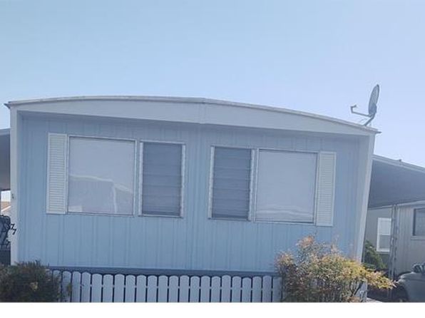 77 Heliotrope St