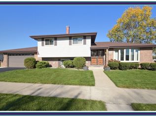 19256 Sherman St, Lansing, IL 60438