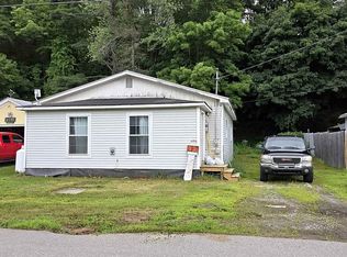 44 Murray St, Bingham, ME 04920