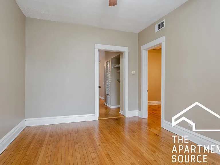2614 N Springfield Ave #1 — Photo 4