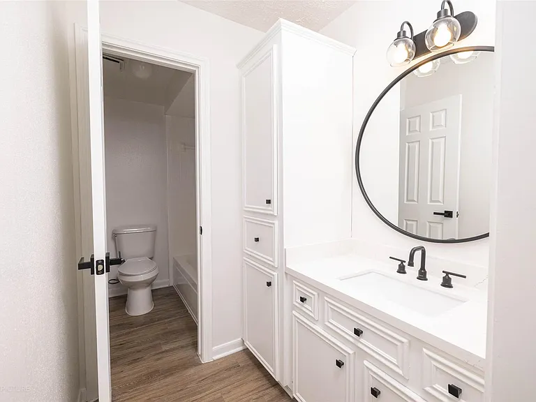 9810 Jockey Club Dr — Photo 17