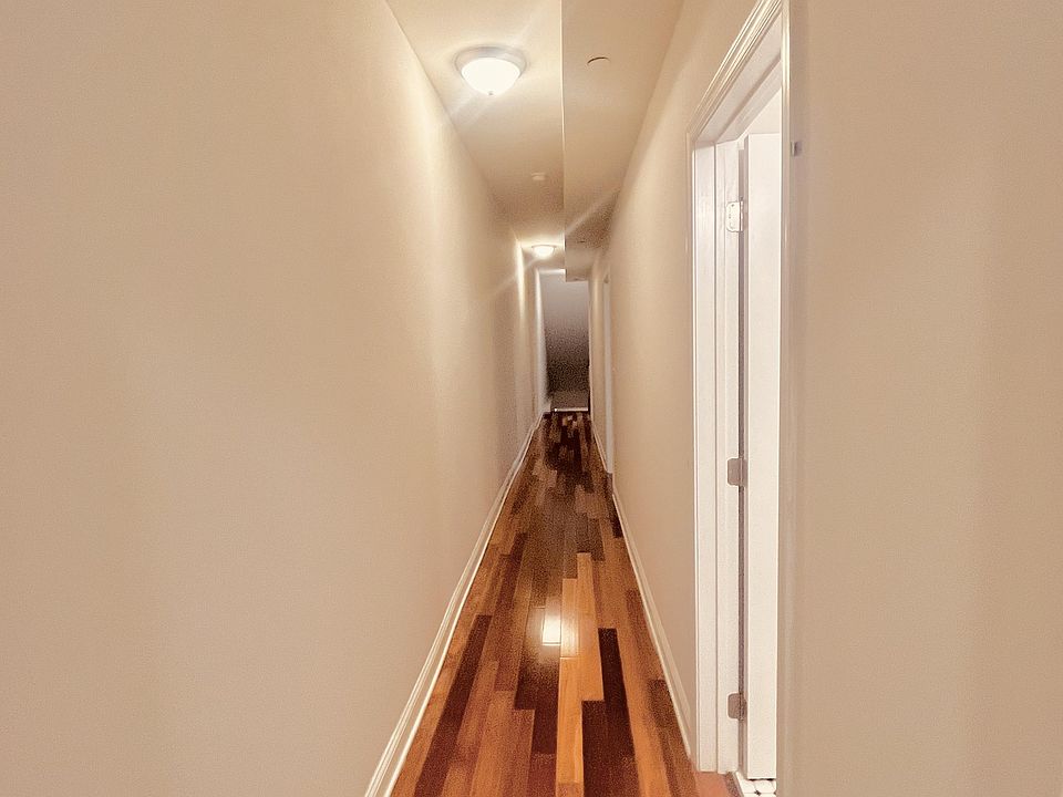 931 - 1 Hall2