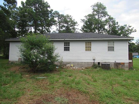 2nd image of 444 Nichols Rd