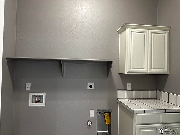 3rd image of 3487 W 38th Pl