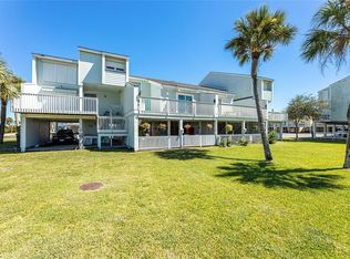 102 Jean Lafitte Cv, Galveston, TX 77554