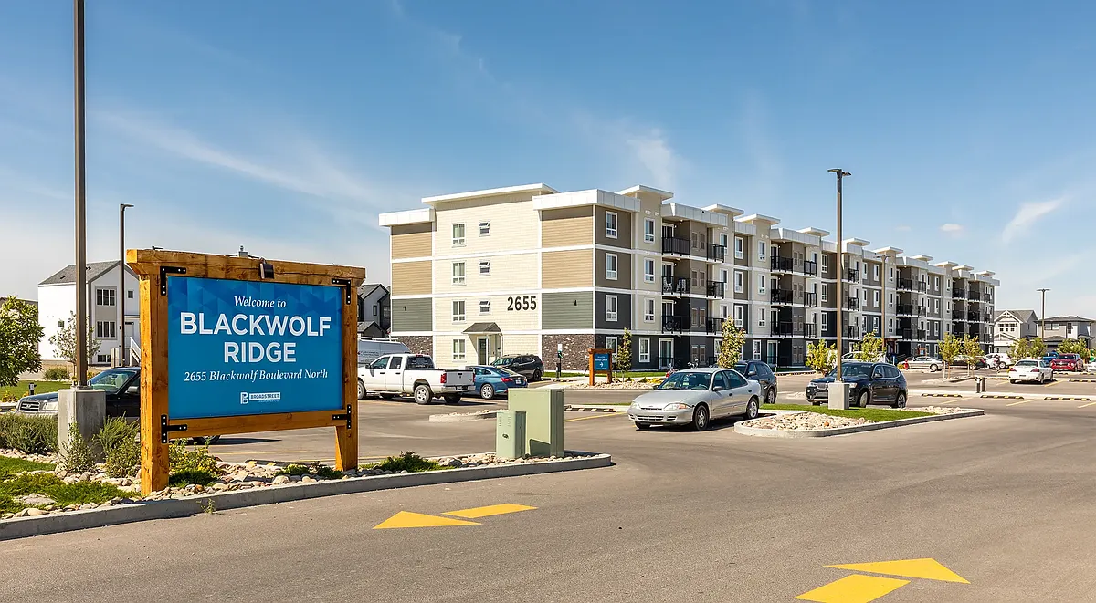 Building Photo - 2655 Blackwolf Blvd N