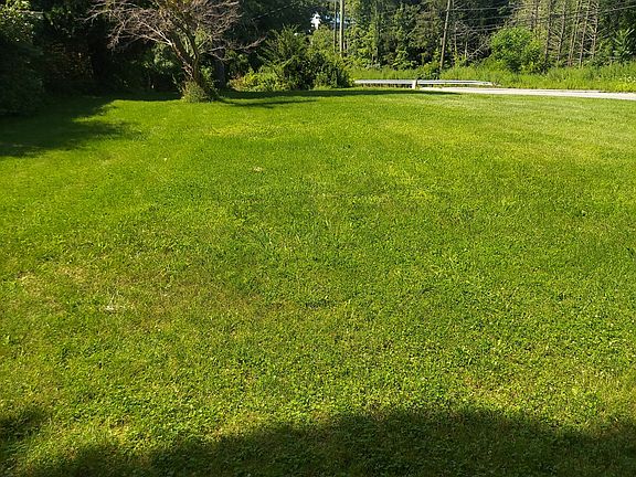 4th image of 375 Hartford Road