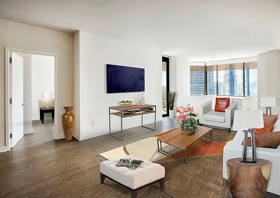 Rented by Invesco Affiliates | media 27