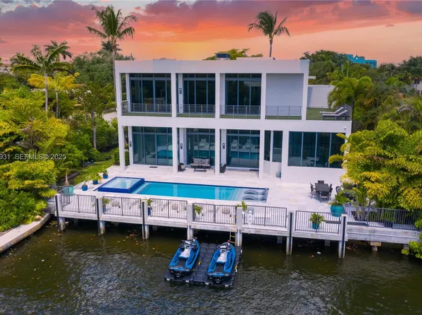 2700 NE 18th St, Fort Lauderdale, FL 33305