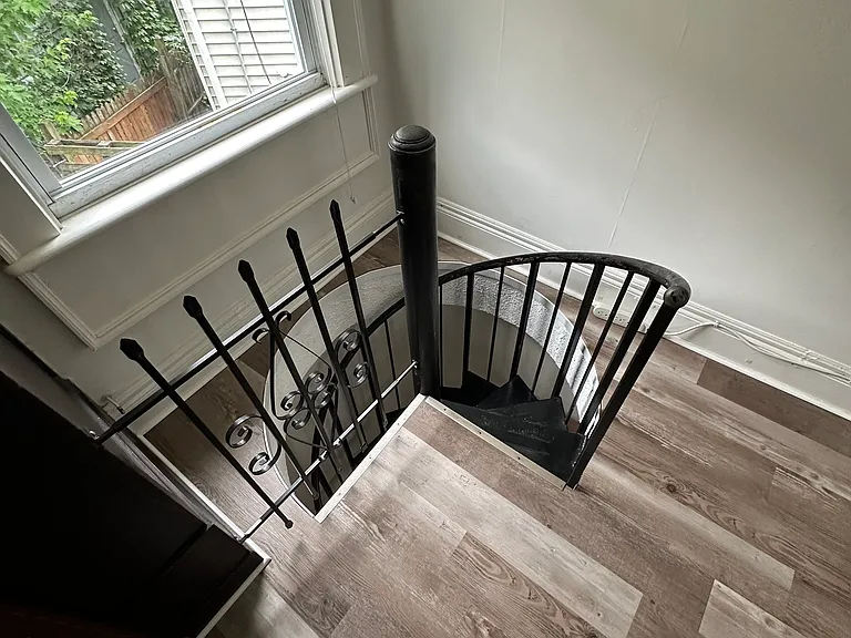 440 W Utica St #2 — Photo 9