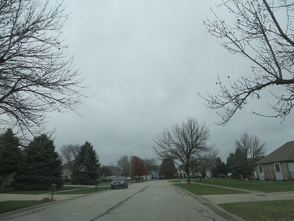 4th image of 302 Westwood Dr