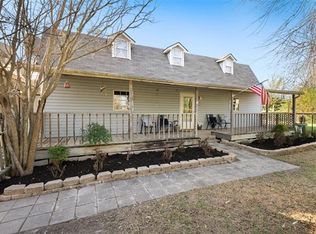 8825 Skyline Dr, Joshua, TX 76058