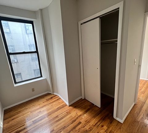 2nd image of 165 W 4th St APT 21