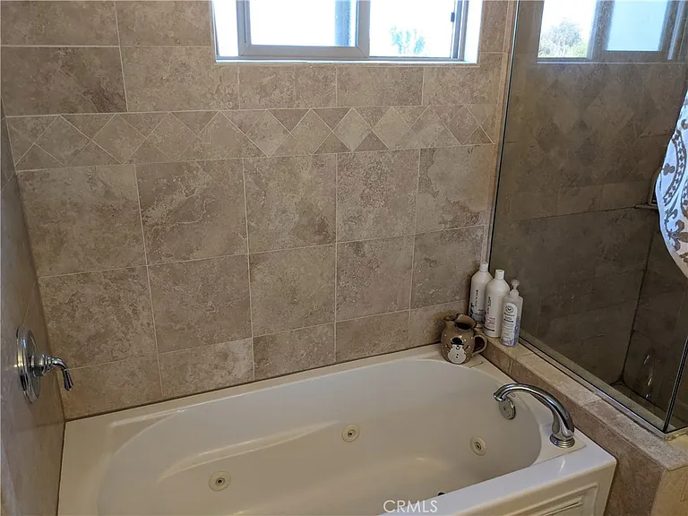 13260 Landale St — Photo 46