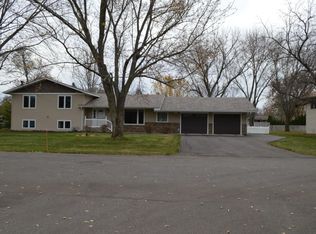 816 Clark Pl, Saint Cloud, MN 56301