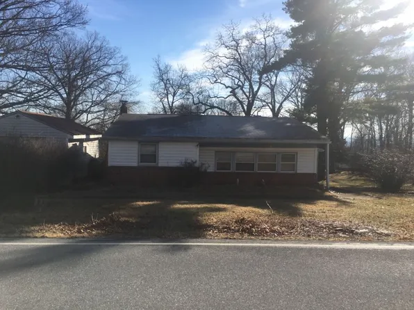 800 Buck Rd, Dover, PA 17315