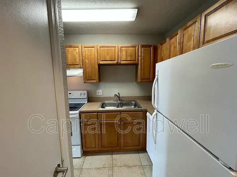 13686 Orange Sunset Dr #201 — Photo 17