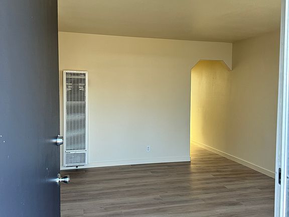 Entry to living room