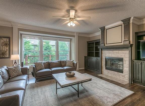 3rd image of 14017 Juniper St
