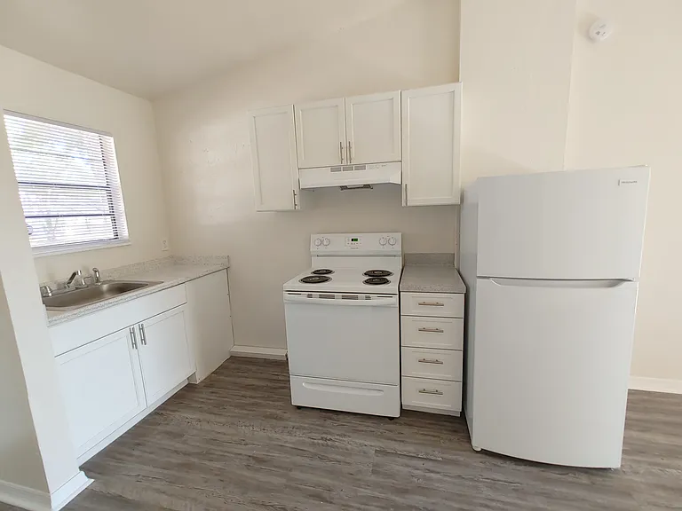 North Pointe Villas — Photo 15