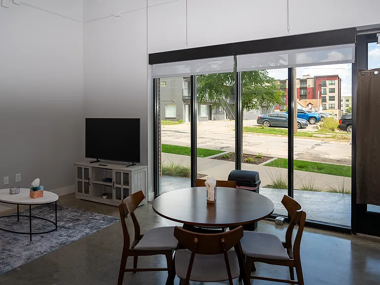 Residence at Discovery Square - 511 3rd Avenue Southwest — Photo 47