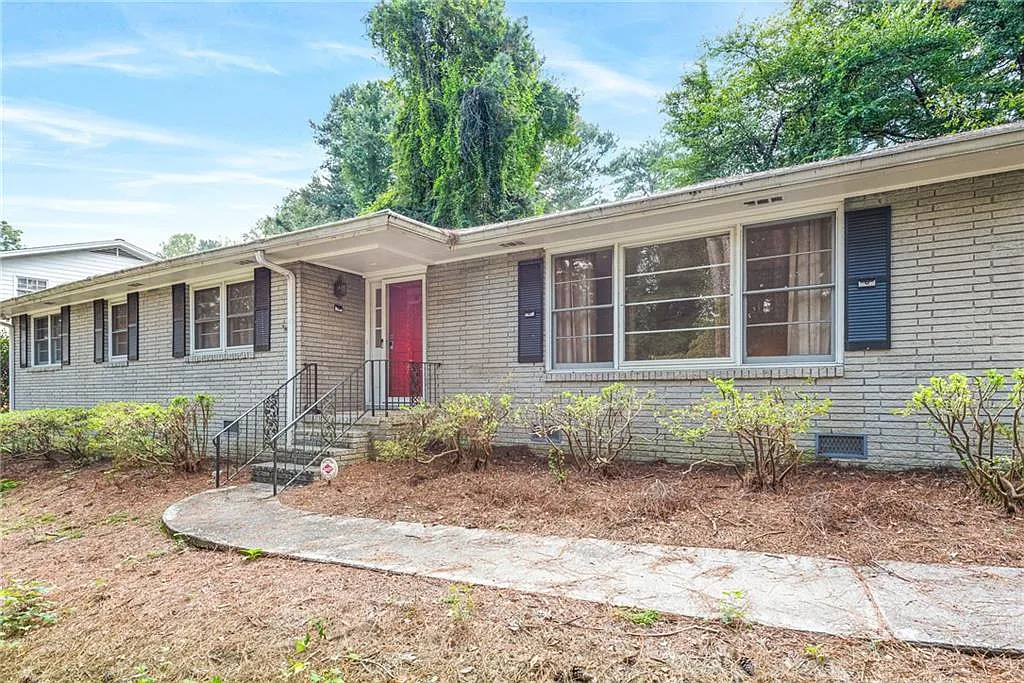 5 bed, 3.0 bath, 1980 sqft, $6,200 — Photo 1
