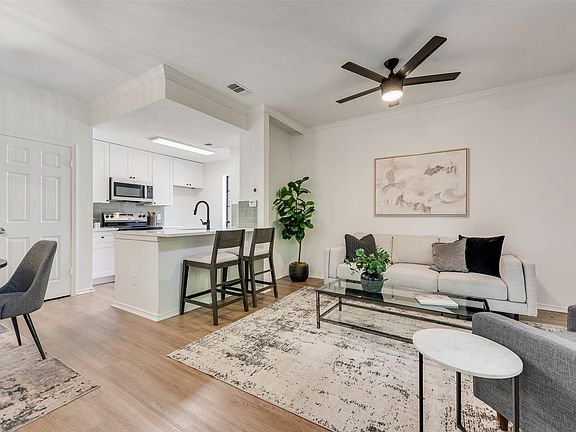 3rd image of 14333 Preston Rd #1208