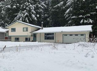 3020 Glacierwood Dr, Juneau, AK 99801
