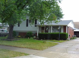1851 Oakland Dr, Madison Heights, MI