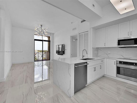 4th image of 1805 Ponce De Leon Blvd APT 622