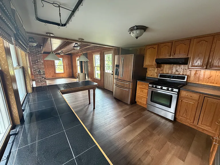 173 Main St — Photo 10