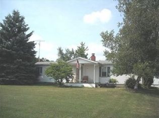 4241 Gardner Barclay Rd, Farmdale, OH 44417
