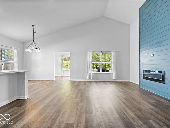 5th image of 17673 Arryne Dr E