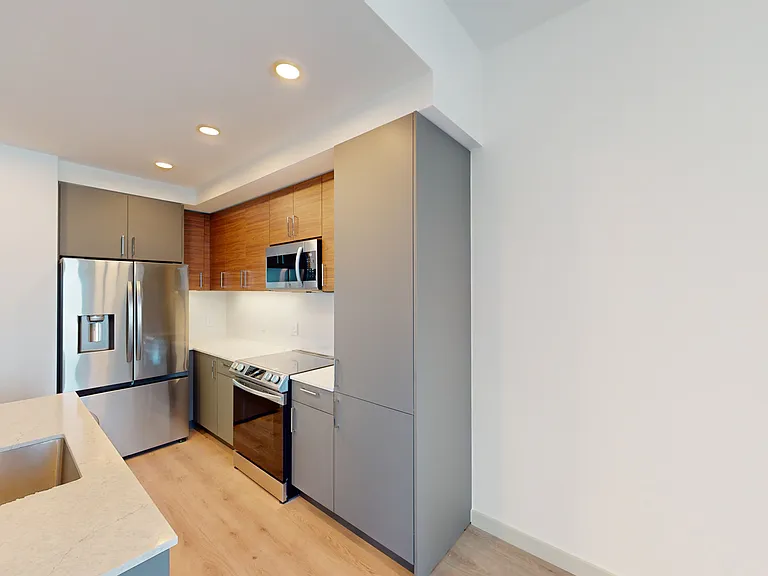 101 N Meridian — Photo 105