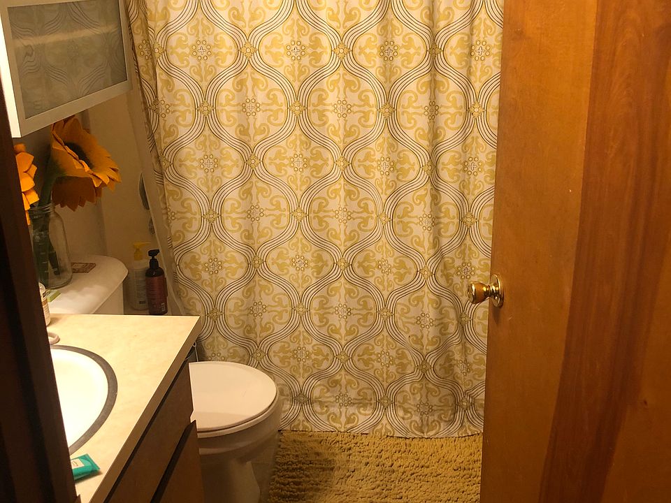 2nd image of 2521 Bombadil Ln