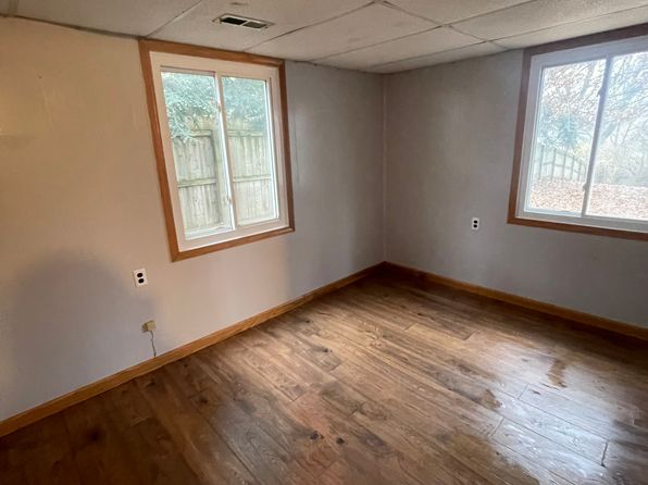 (undisclosed Address)