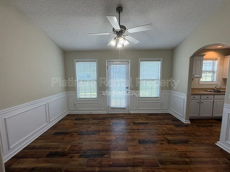 105 Platte St — Photo 6
