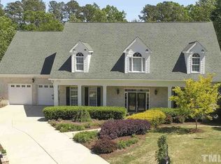 2805 Green Bark Ct, Fuquay Varina, NC 27526