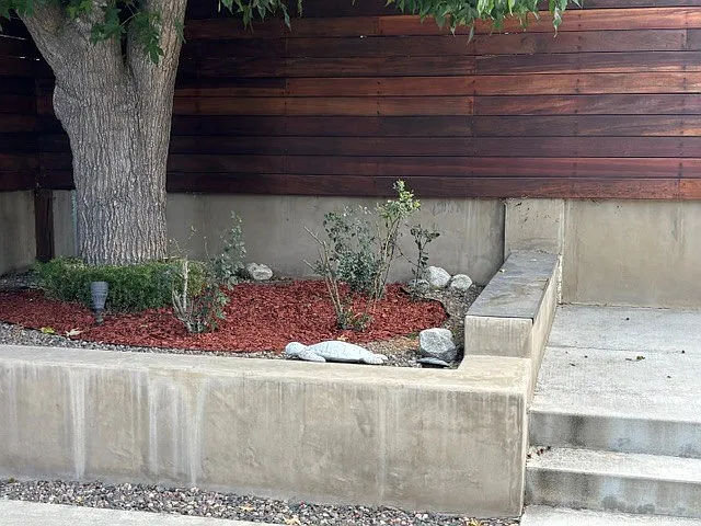 4311 Emerald Cir — Photo 33