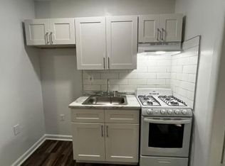 5220 Wayne Avenue, Philadelphia, PA 19144