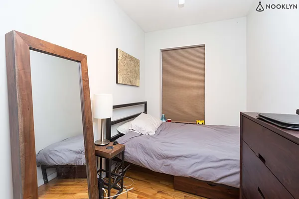 Rented by Nooklyn NYC LLC | media 34