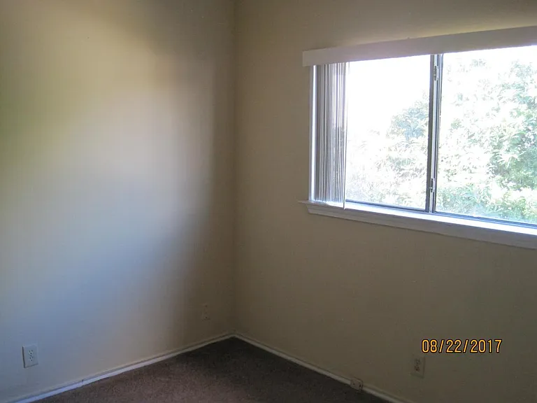4911 Kenton Lake — Photo 4