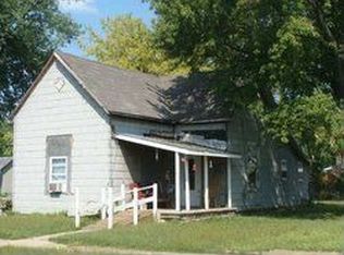 738 3rd St, Shelbyville, IN 46176