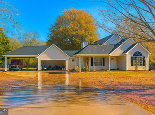 1145 Larkspur Dr, Locust Grove, GA 30248