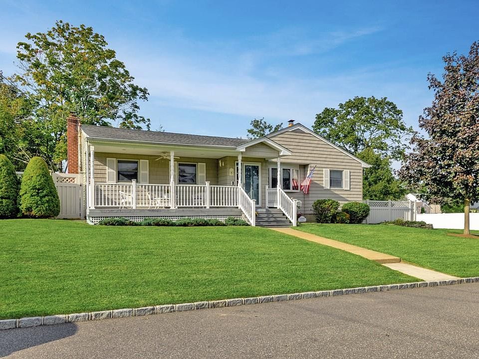 1st image of 1040 4th Street